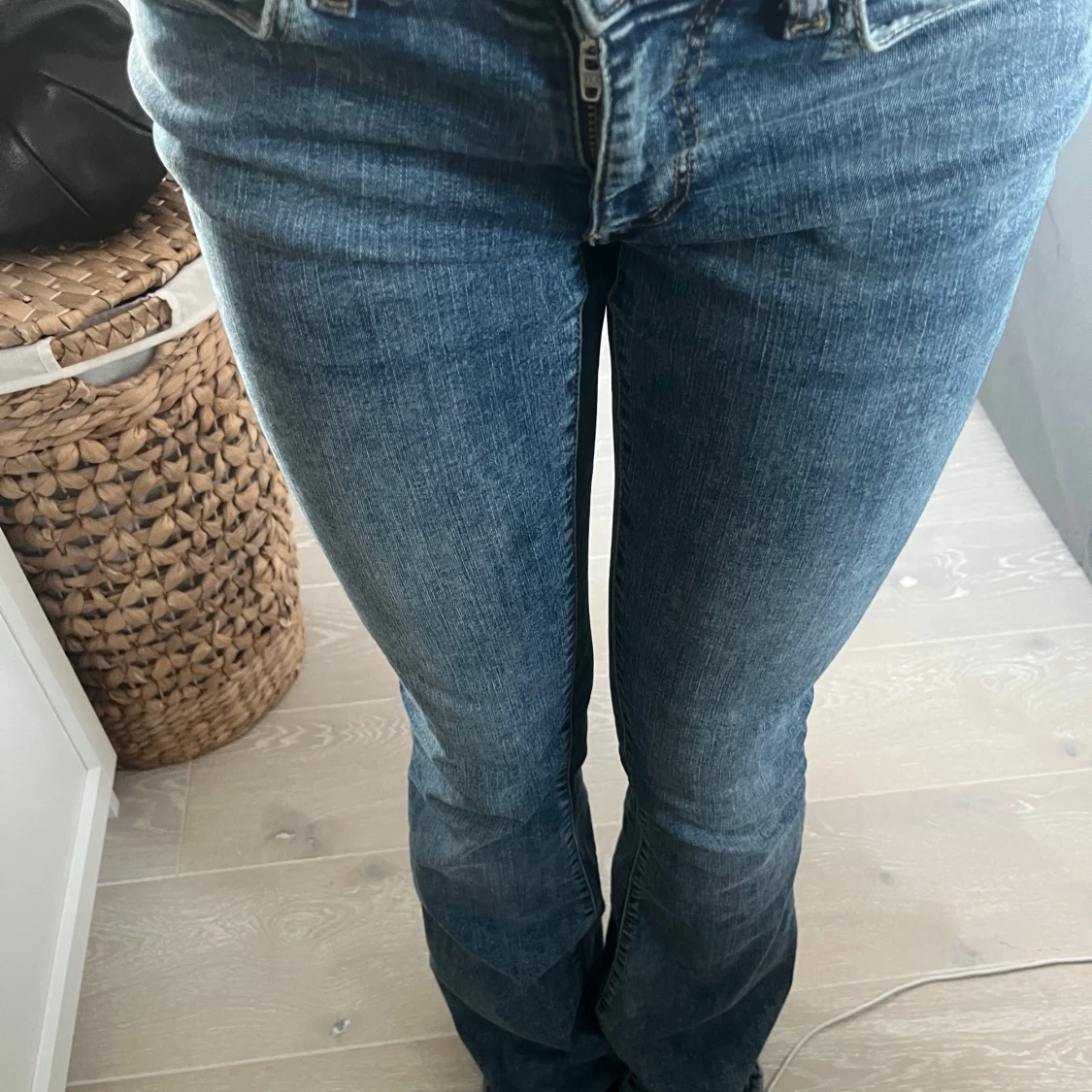 Blå bootcut jeans - 1