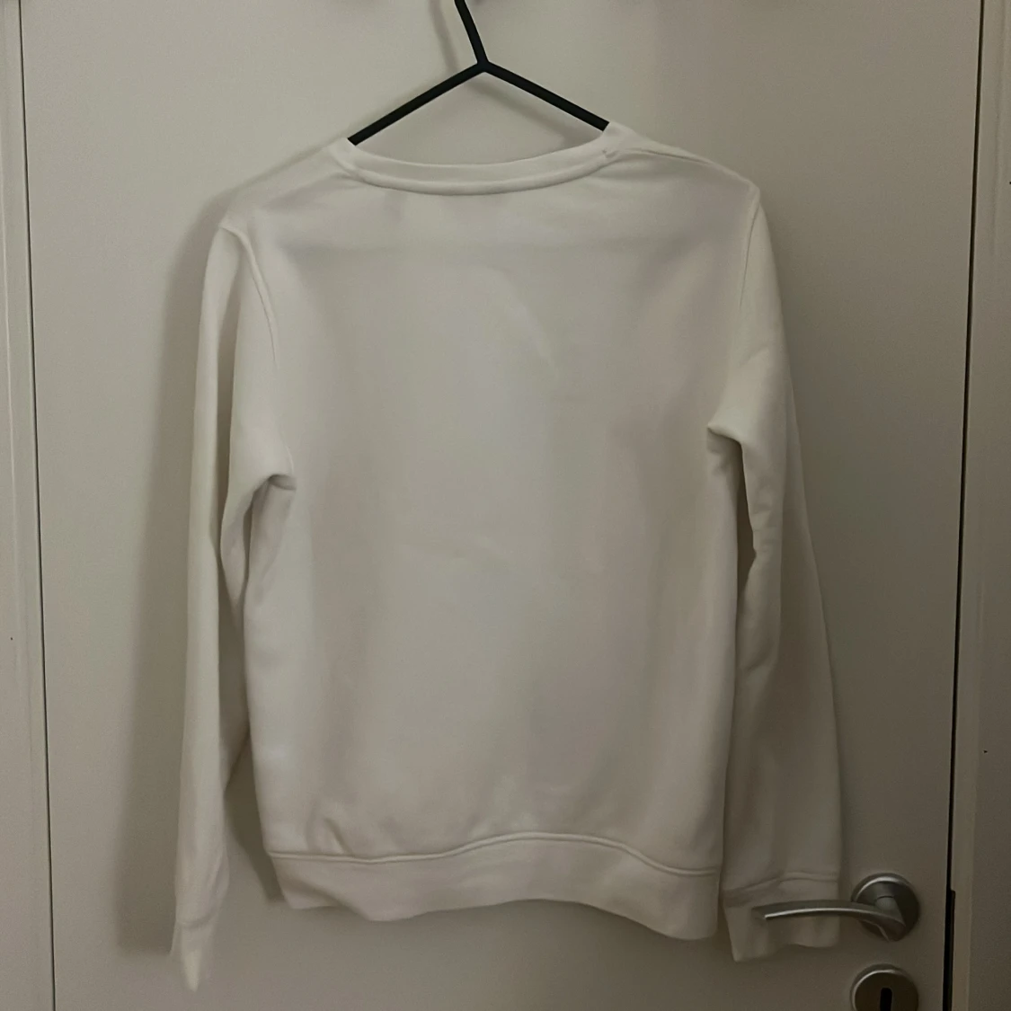 Vit sweatshirt från GANT stl.164/xs - 1