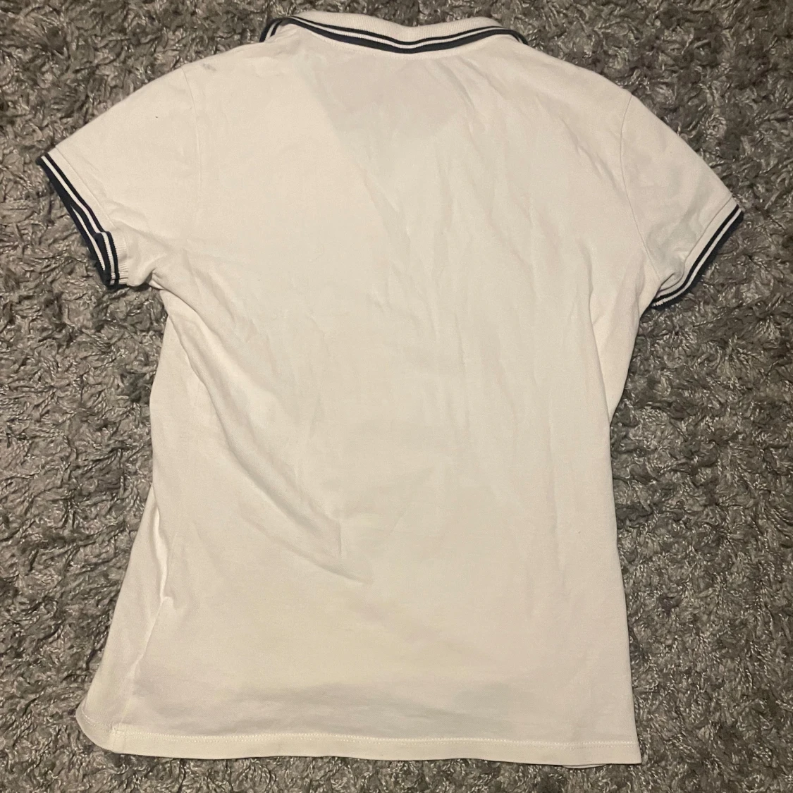 Vit pikétröja från Moncler - 1