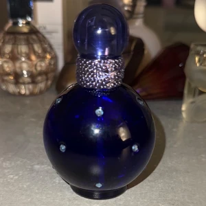 Britney Spears Midnight Fantasy  - Ca 42 ml kvar. 