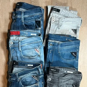 Replay jeans💸 W28-31 - Tja, säljer nu 6 par feta reyplay jeans i storlekarna w28-31! Alla jeansen är i nu skick och vissa har feta slitningar! Skriv vid frågor och intresse! 