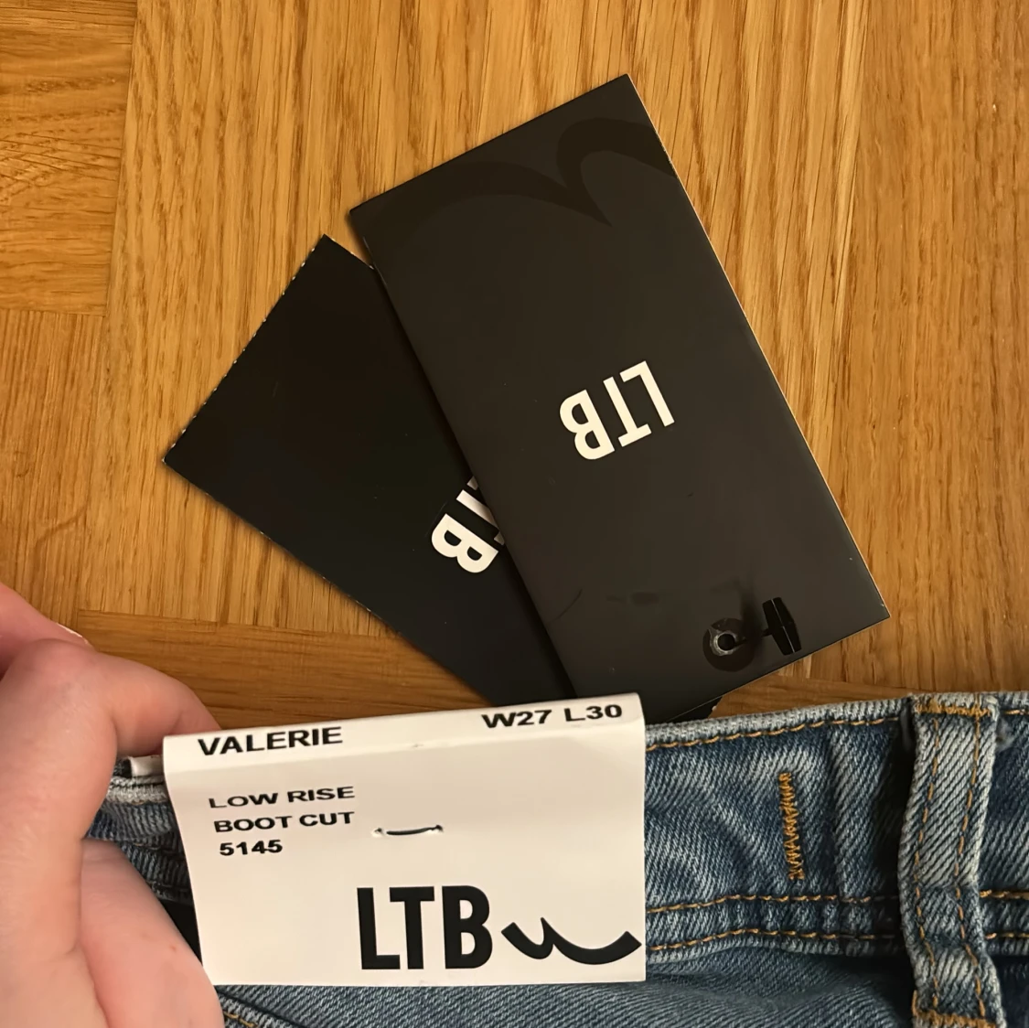 Blå bootcut jeans från LTB - 2