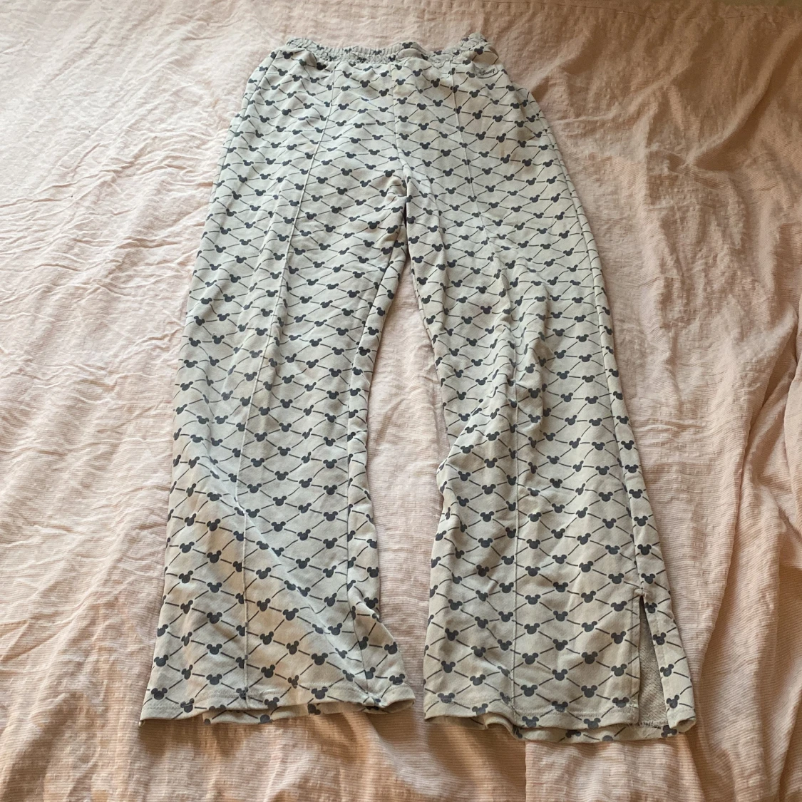 Mönstrade byxor från H&M