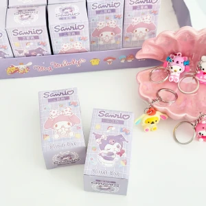 Mystery box sanrio - Mystery box med en nyckelring (bild för och se ungefär vilka man kan få, alla man kan få finns inte med på bilden dock)  man kan tyvärr inte önska en speciell karaktär, boxarna skickas slumpmässigt🥰  19kr/st