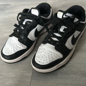 Panda - priset kan bara sänkas när du köper två varor från mig. 💩