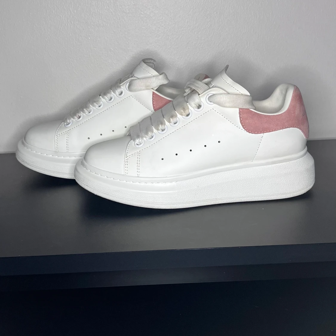 Vita skor 