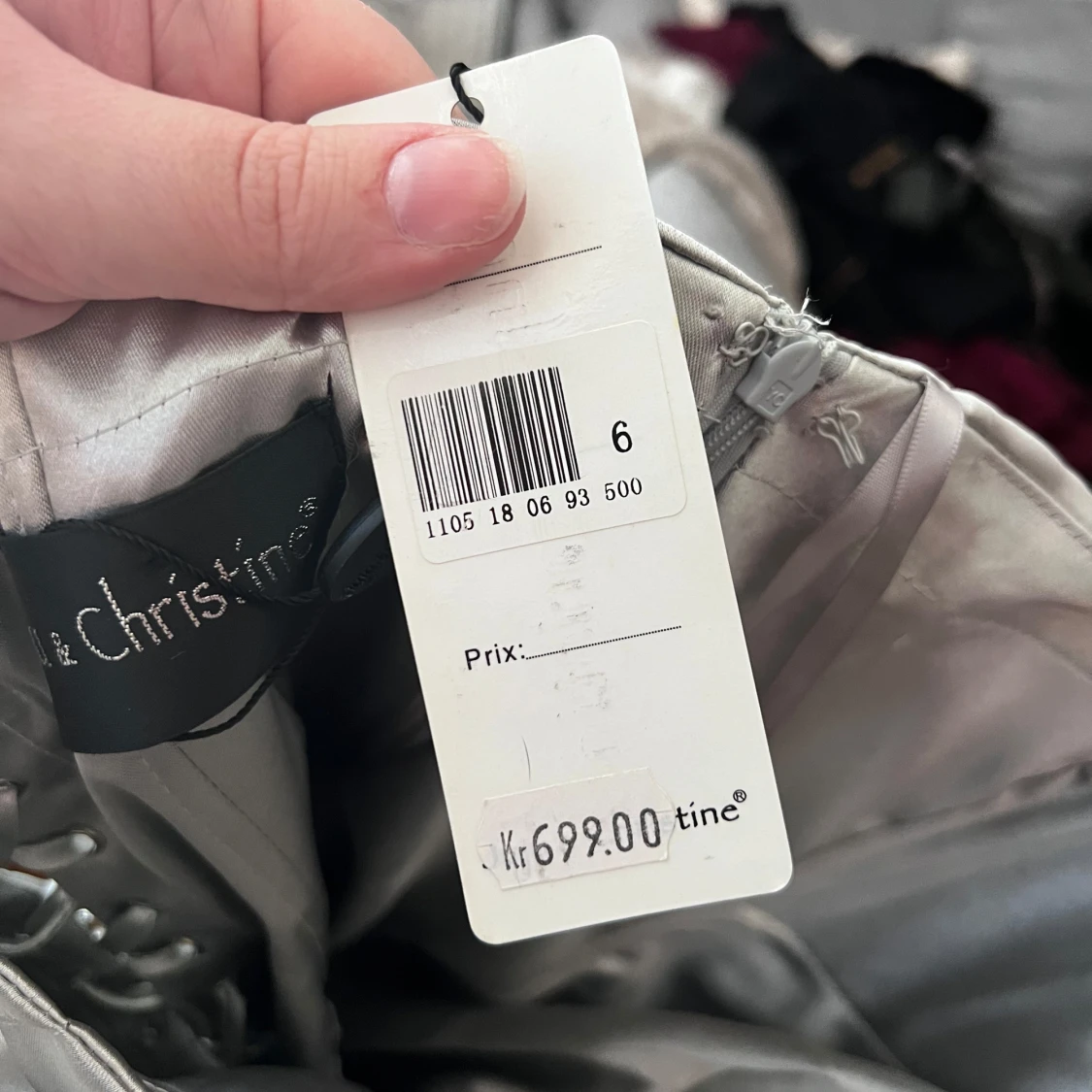 Silverfärgad klänning från Christine - 3