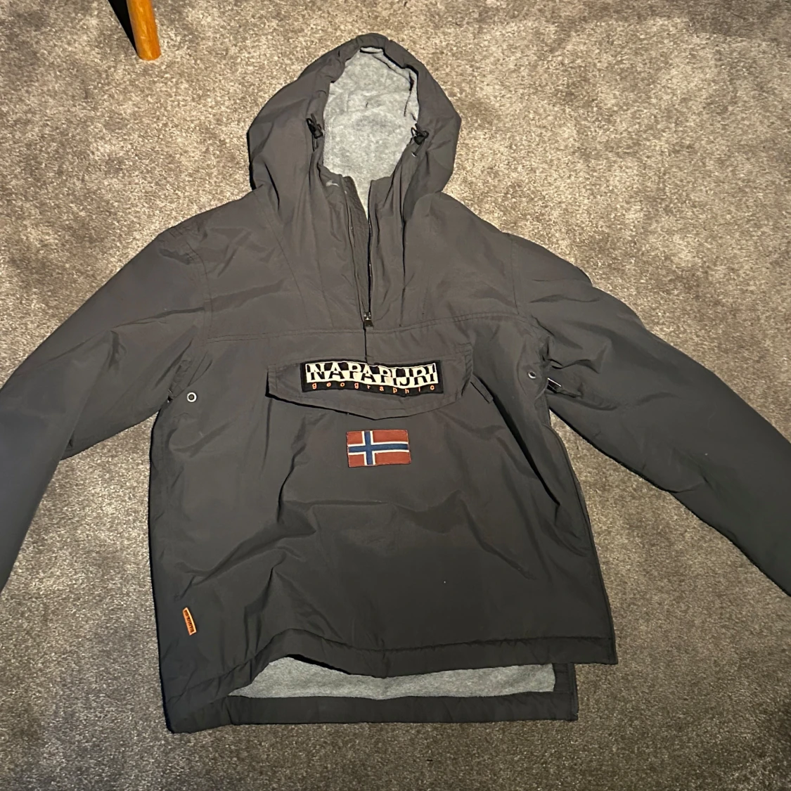 Svart jacka/anorak från Napapijri