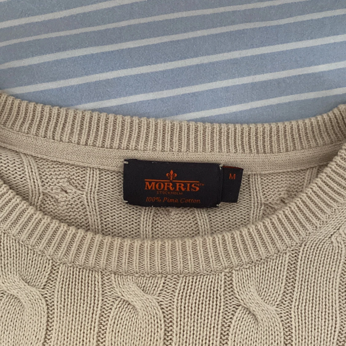 Beige kabelstickad tröja från Morris - 2