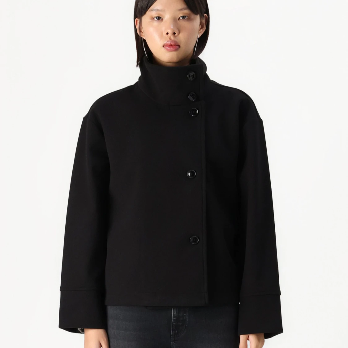 Slutsåld! Svart kappa från gina tricot