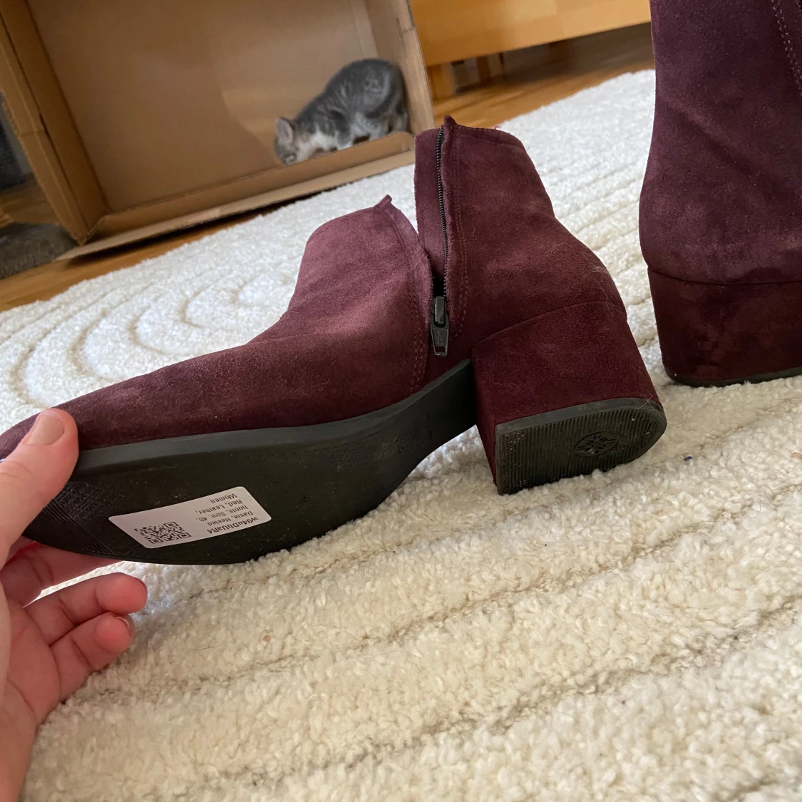 Vinröda mocka boots med dragkedja - 91