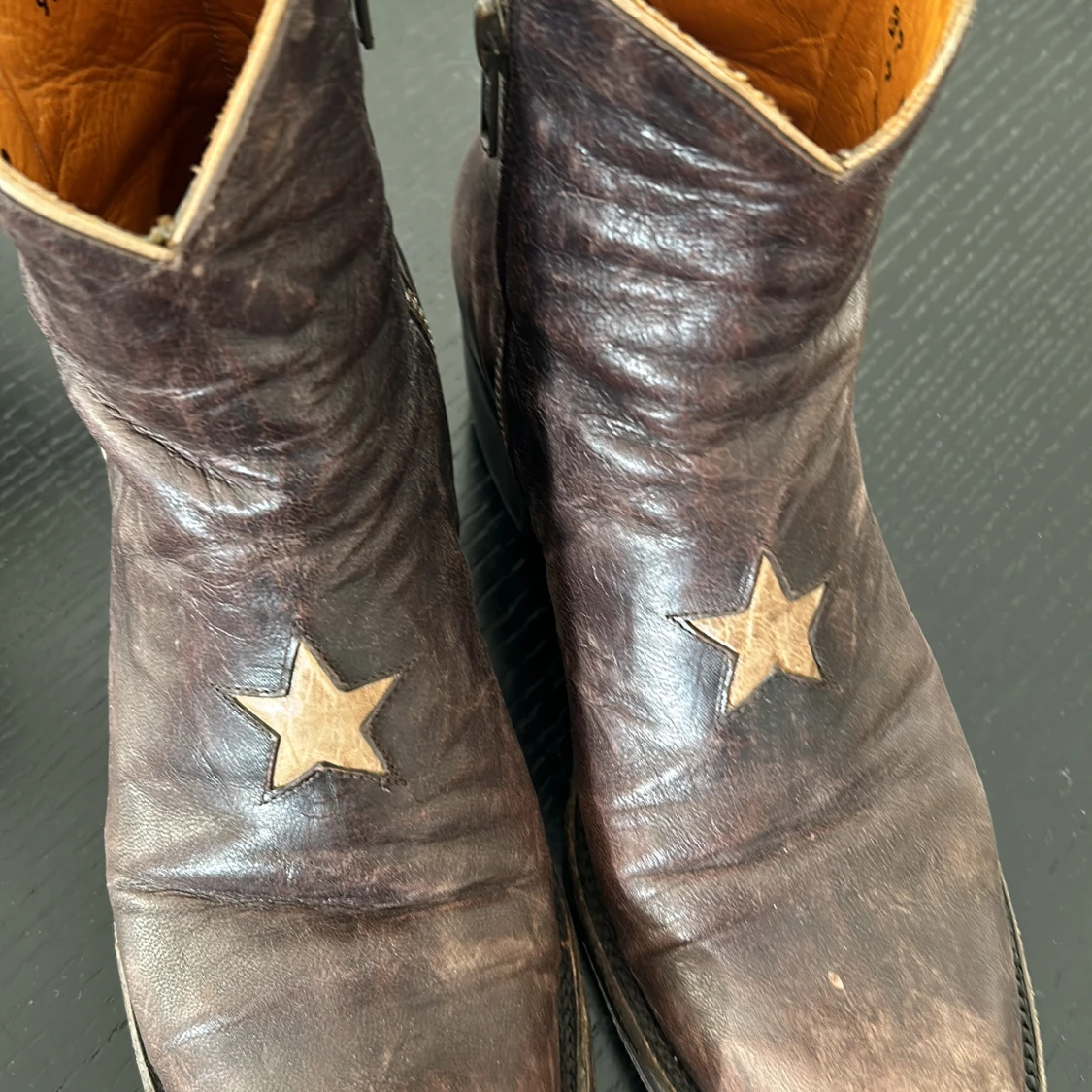 Bruna boots med stjärndetalj - 90