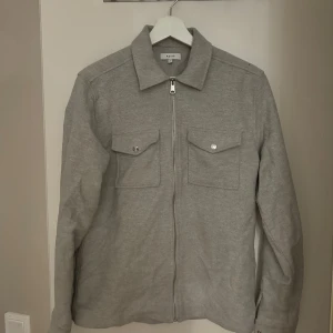 Reiss overshirt S - Storlek S bra skick 