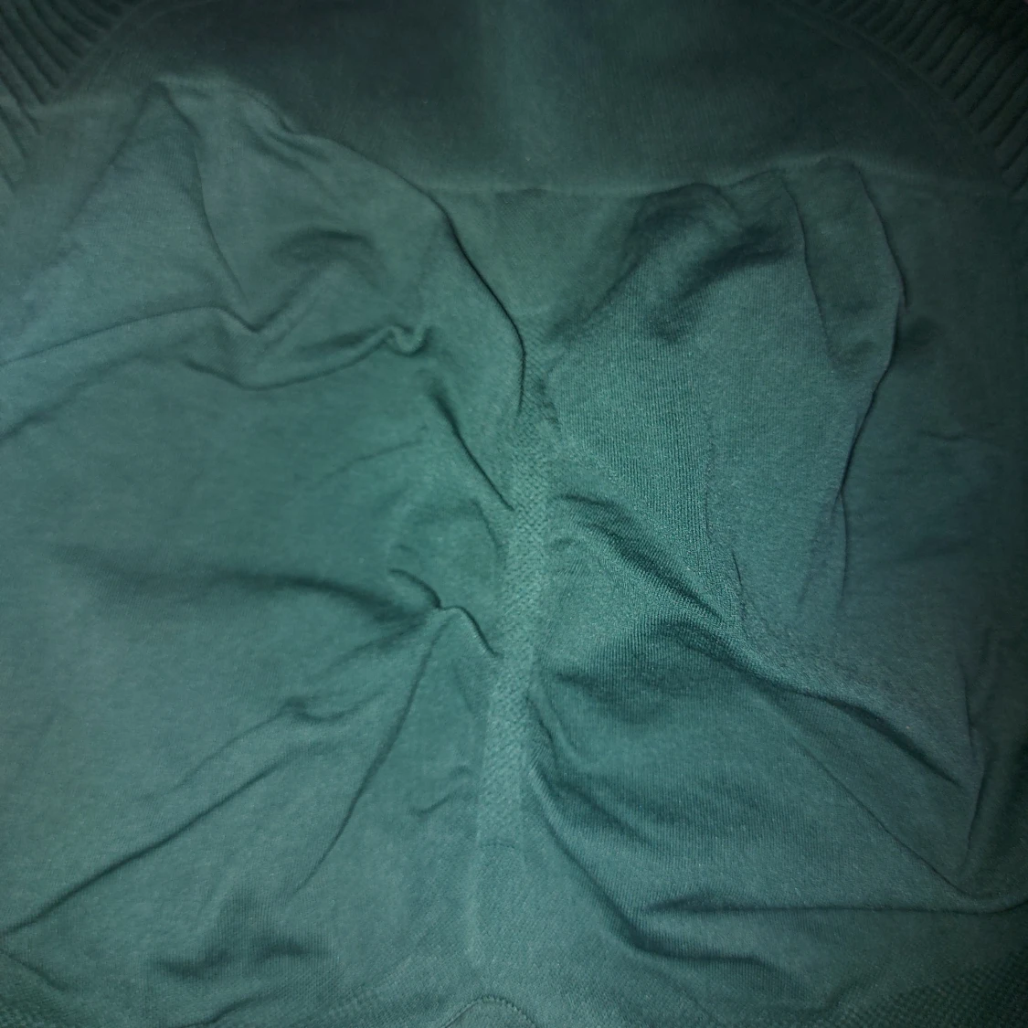 Gröna träningstigths med butt scrunch - 90