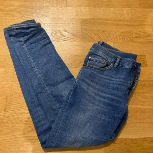 Tiger of Sweden jeans  - Tiger of Sweden jeans i nyskick. Storlek 33/32. Köpta för 1400. Modell evolve/Slim fit 