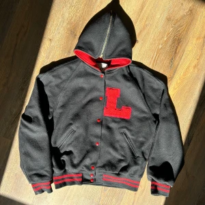 BAGGY RACER JACKA - Racerjacka i XL, har en snygg oversized passform. Perfekt höstjacka! 