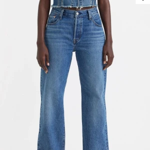 Levi's  501 '90S - Använd bara några gånger, i ny skick.  W25 L32  Passar storlek M
