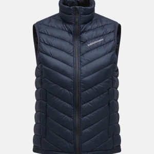 Peak performance väst - Svart peak performance väst som är i nyskick🩷