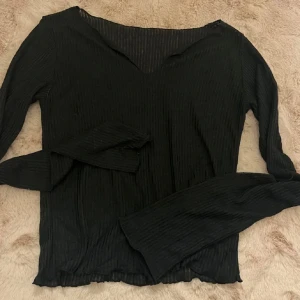 Genomskinlig tröja - Som ny