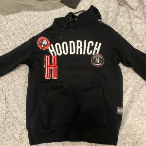 Hoodrich hoodie - Bra skick. Säljs då jag inte använder den mer