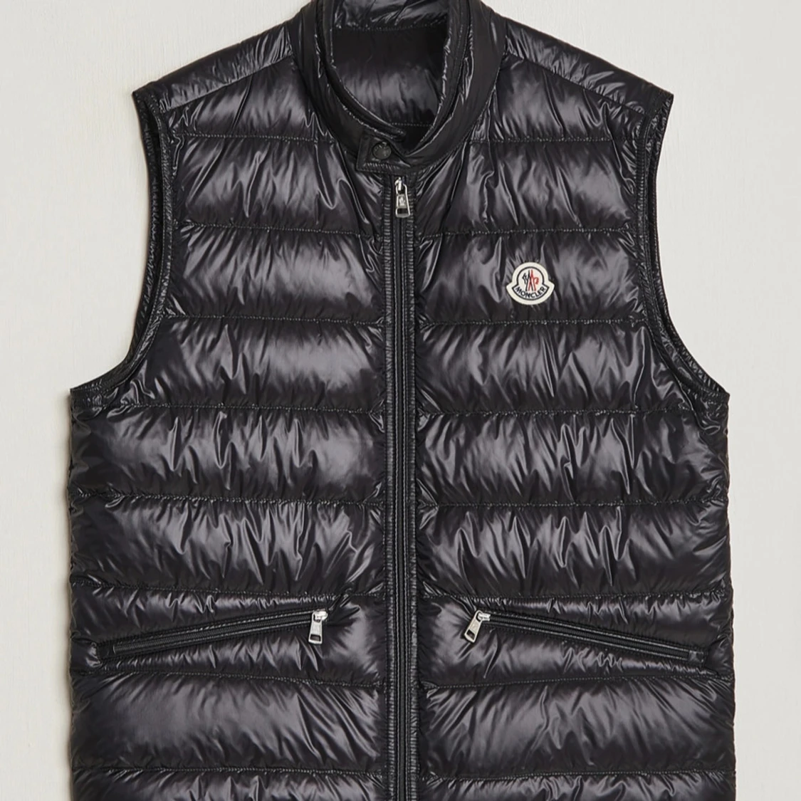 Svart moncler väst  - 91