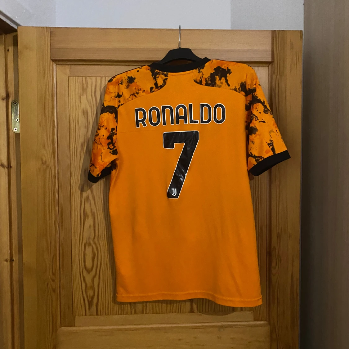 Fotbolls tröja juevtus/äkta - 90