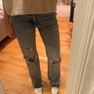 Zara jeans - Säljer dehär coola jeansen från zara. Bra kvalite. Storlek 38