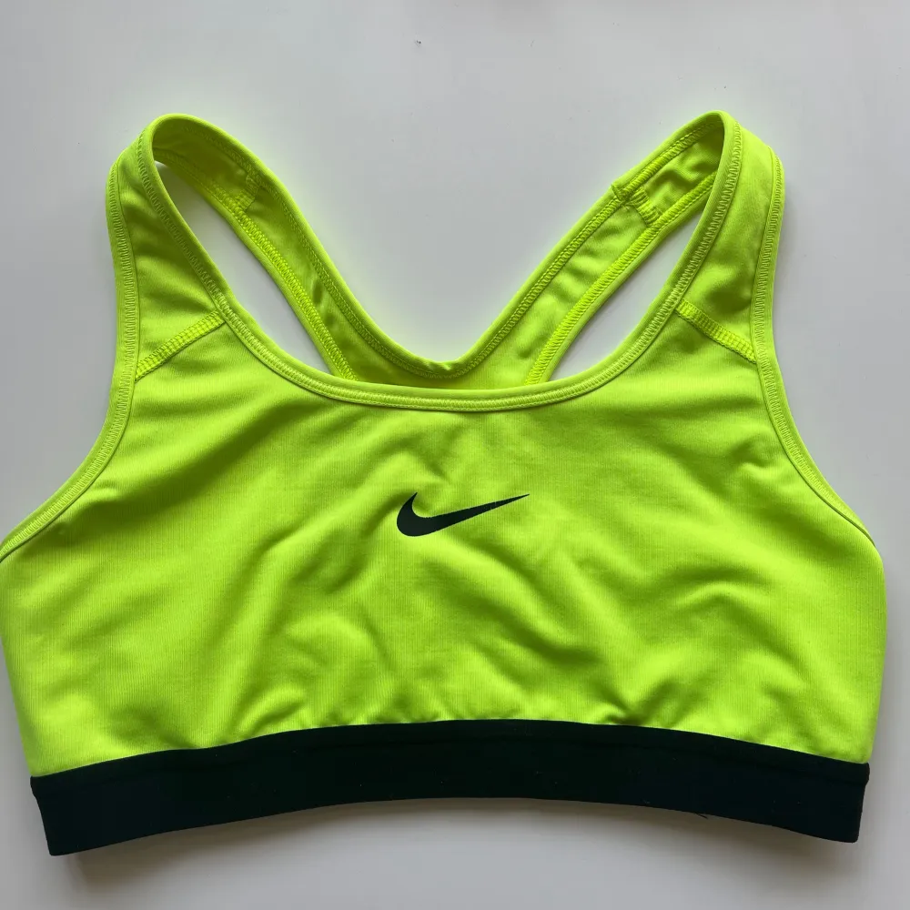 Nike sport-bh, fint skick!. Sportswear.