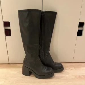 vagabond boots - sparsamt använda!! skriv för fler bilder/mer info 🤍