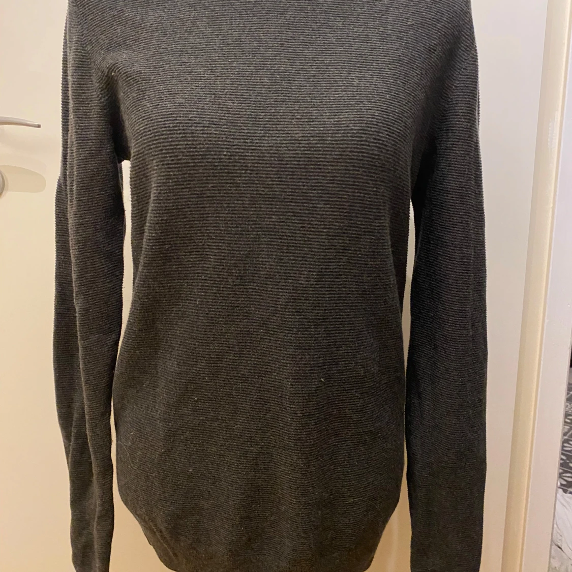 Grå stickad tröja från Calvin Klein Jeans