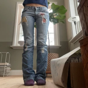 Lågmidjade jeans - Raka lågmidjade jeans! Bra skick. Står ingen storlek men de sitter som S.