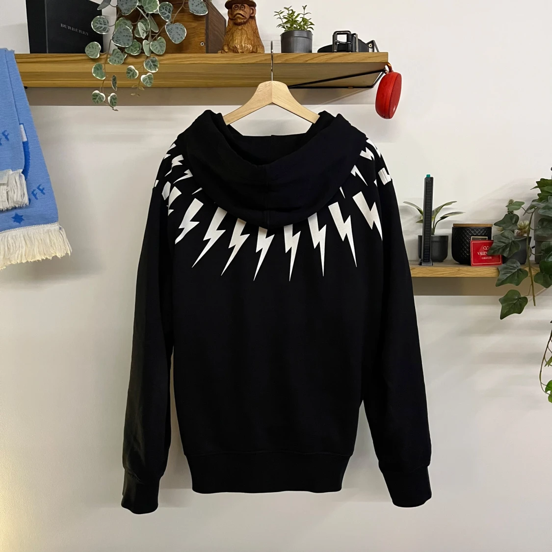 Svart hoodie från Neil Barrett - 1