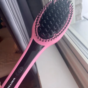 Hårborste -plattång - Aldrig kommit till användning. 