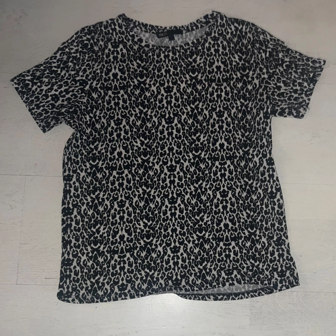 Leopardmönstrad topp från Maje - 90