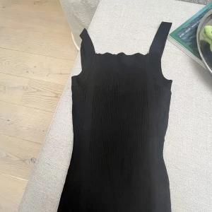 Linne - Jättefint linne från zara köptes inann sommarn men helt oanständigt med lapp på 💖 ordenarie pris 200 kr