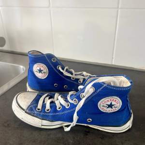 Blå converse 