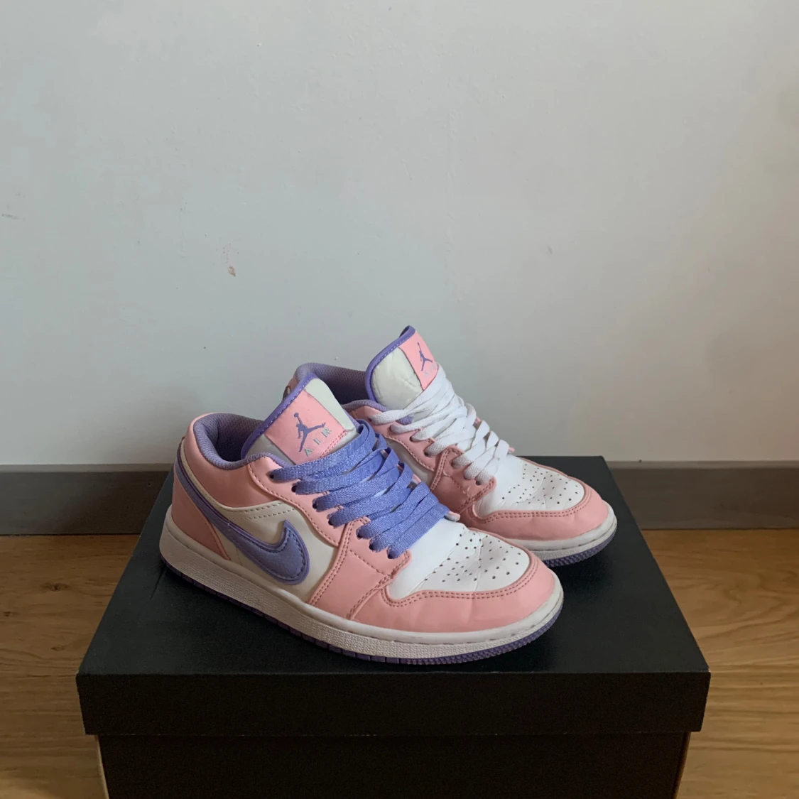 Joardan 1 low limited edition