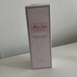 Miss Dior Bloomington bouquet 20ml roller pearl - Roller parfym från dior. oöppnad, 20ml 