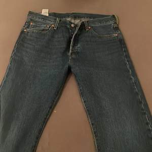 Sprillans nya Levis jeans storlek W34 L30 