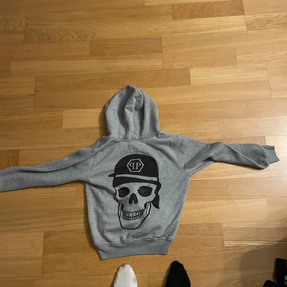 Grå hoodie från Philipp Plein - 3
