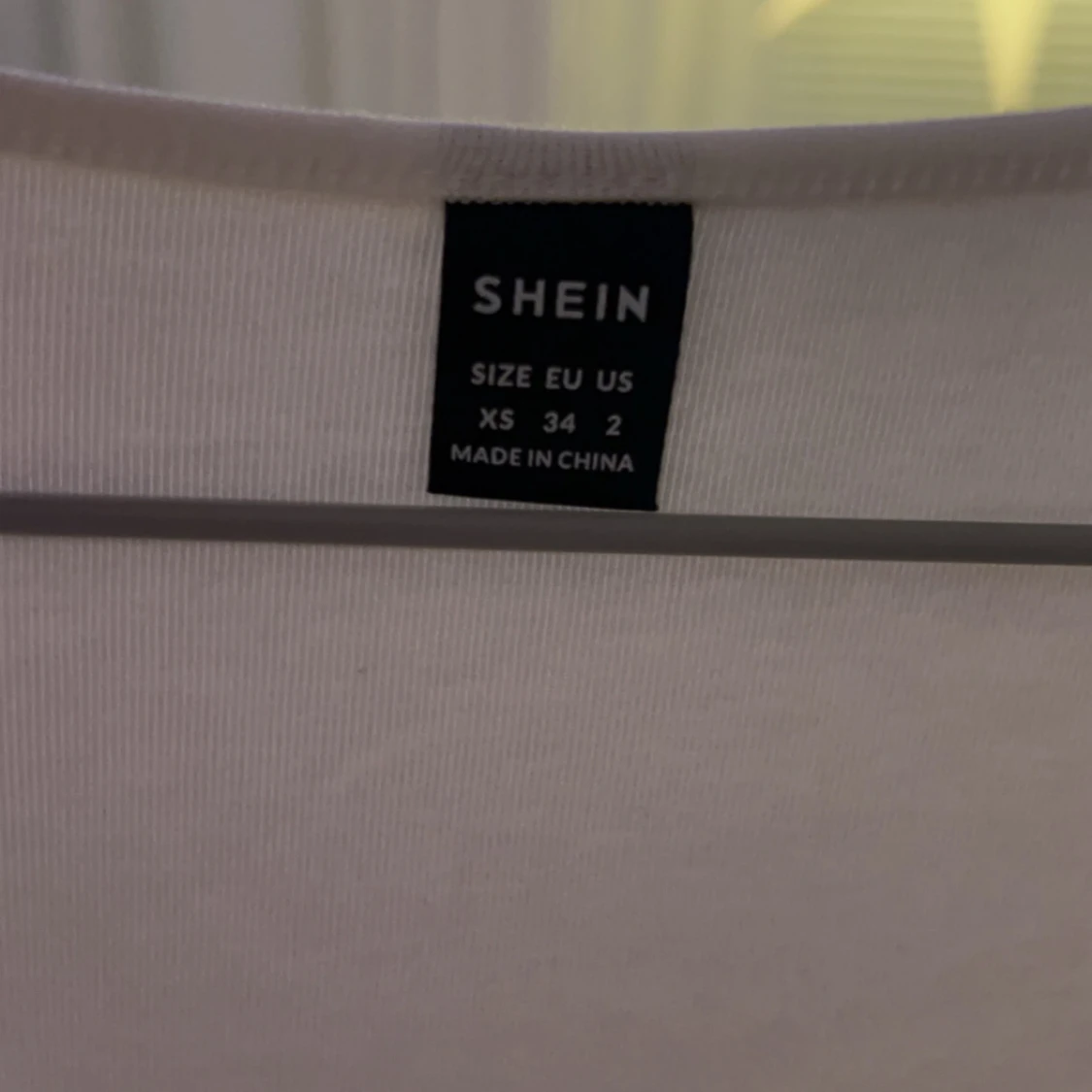 Grå croppad topp från Shein - 2
