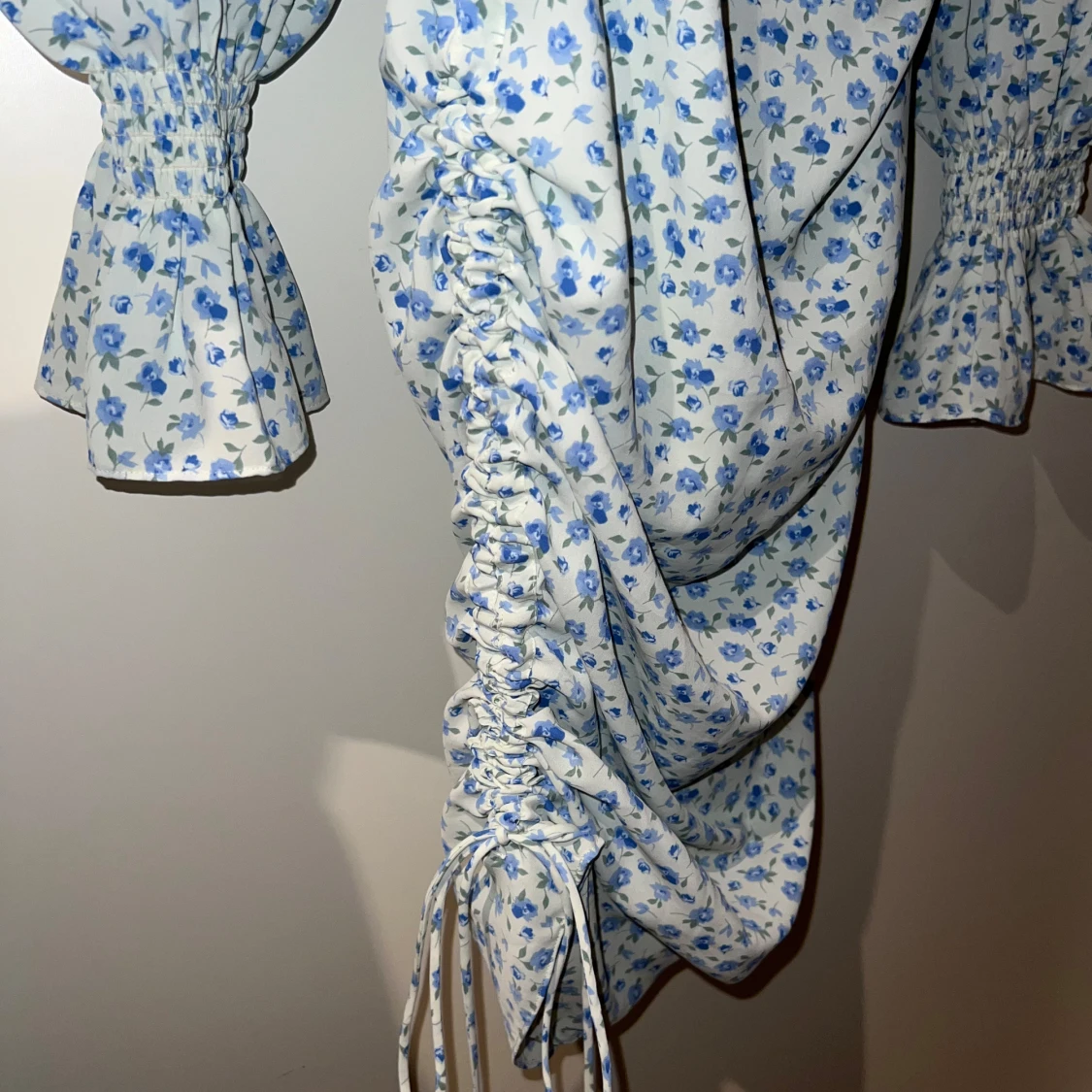 Blommig klänning från Adoore  - 1