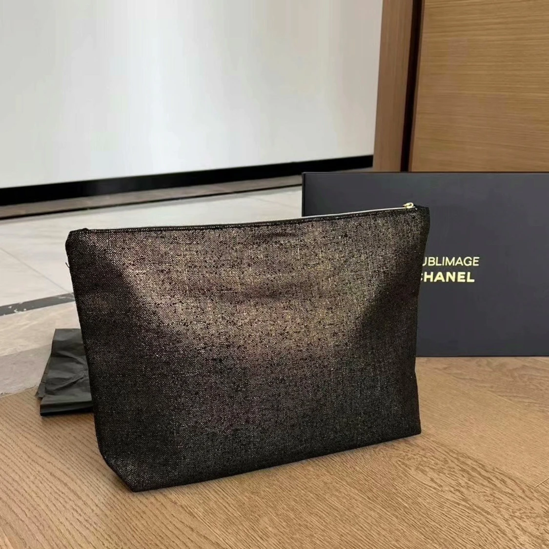 Svart necessär från Chanel - 3