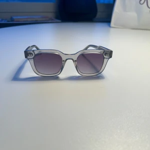 Chimi glasögon - Säljer ett par grå chmiglasögon!