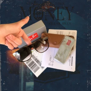 Svarta solglasögon från Ray-Ban - Helt nya rayban oanvända med kvitto osv. 1299kr fast pris 🫡