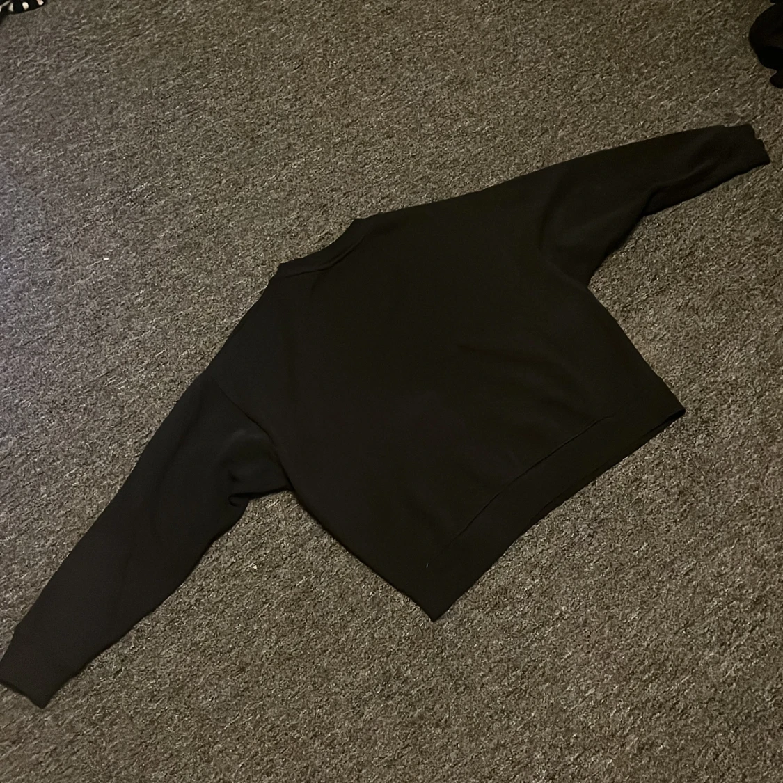 Svart sweatshirt med New York-tryck - 1