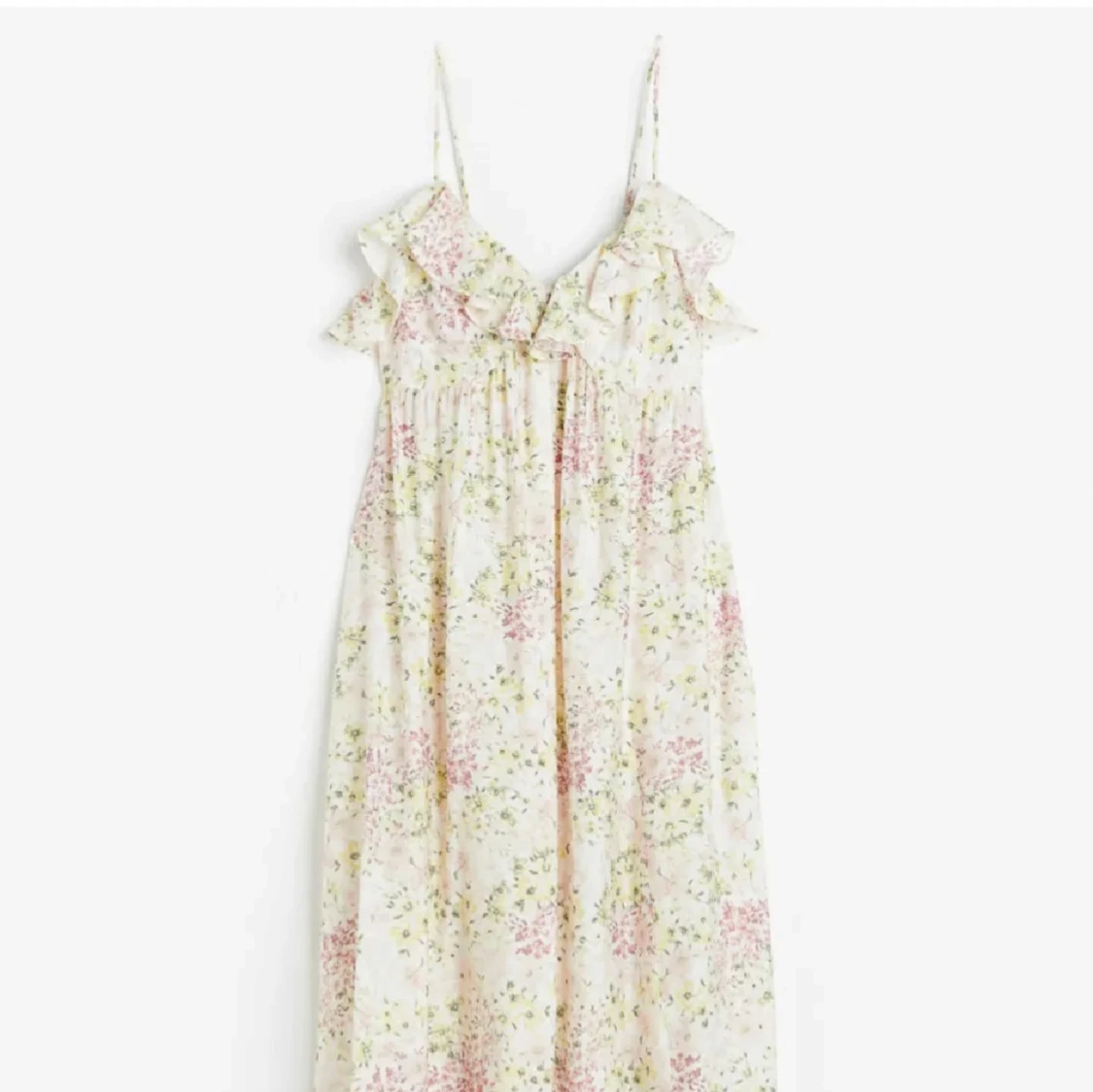 Blommig sommarklänning med volangdetaljer - 2