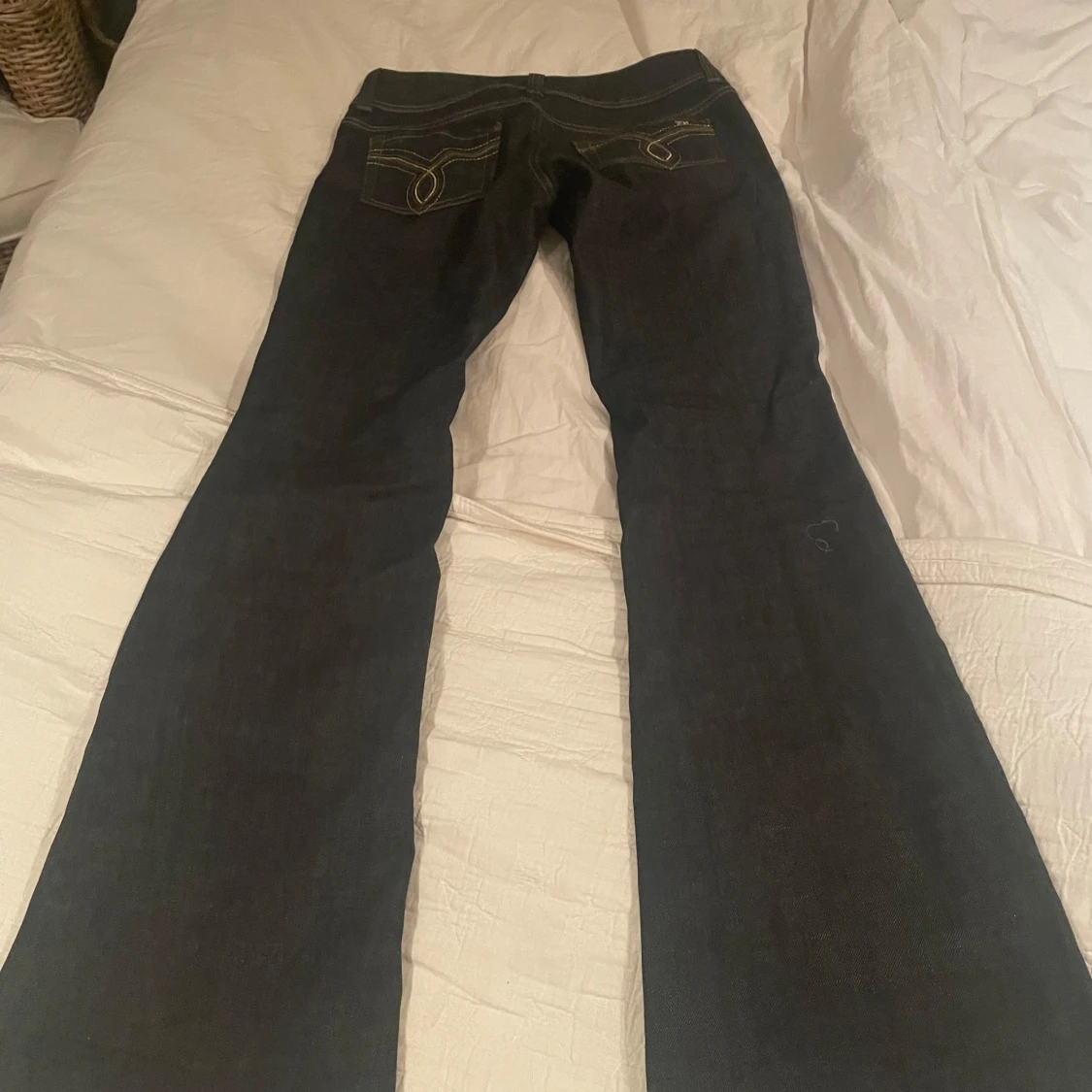 Mörkblå bootcut jeans - 1