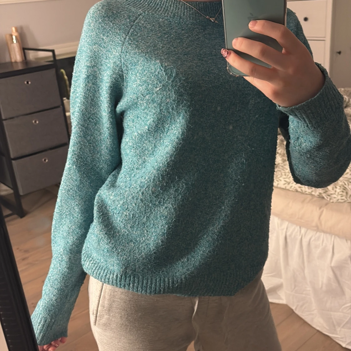 Stickad tröja - 1