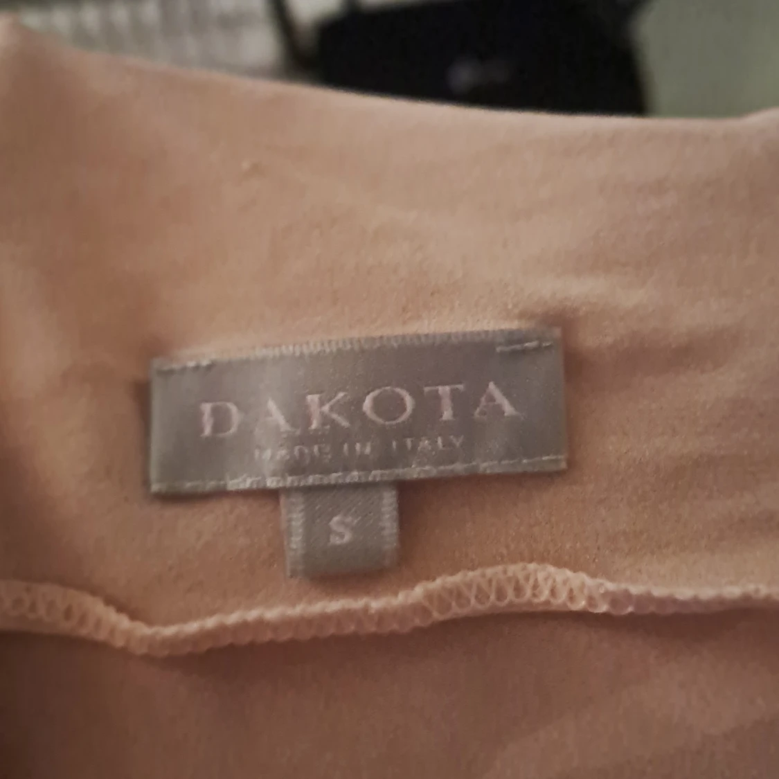 Beige offshoulder topp från Dakota - 91